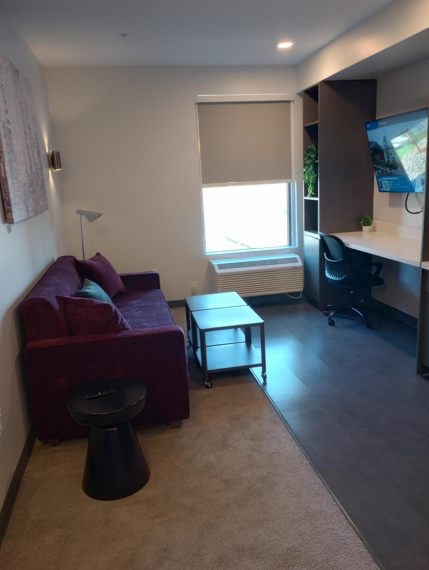 My Tri Suites Clark Экстерьер фото